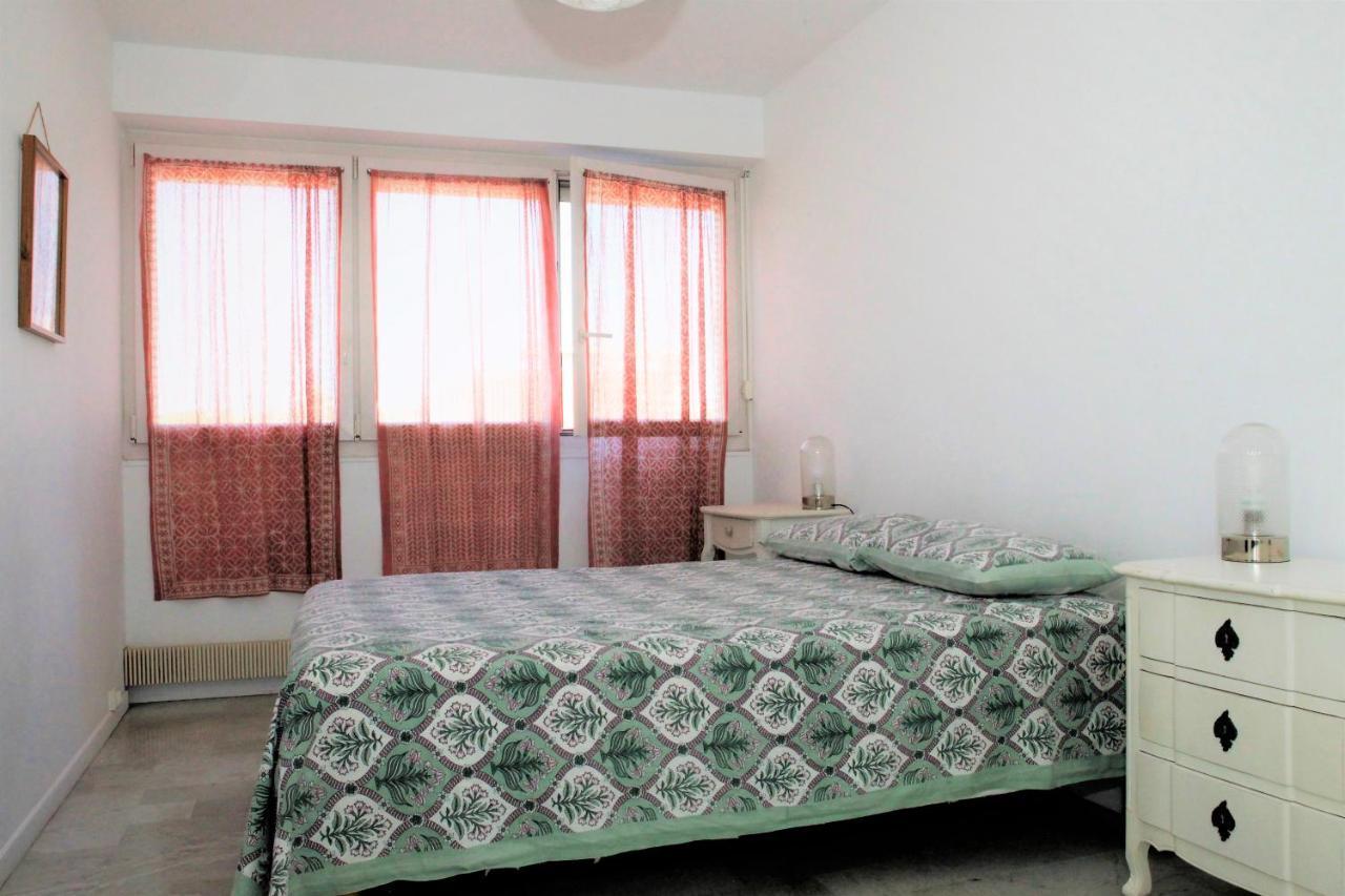 Appartement T3 Plein Centre Saint-Raphaël Dış mekan fotoğraf